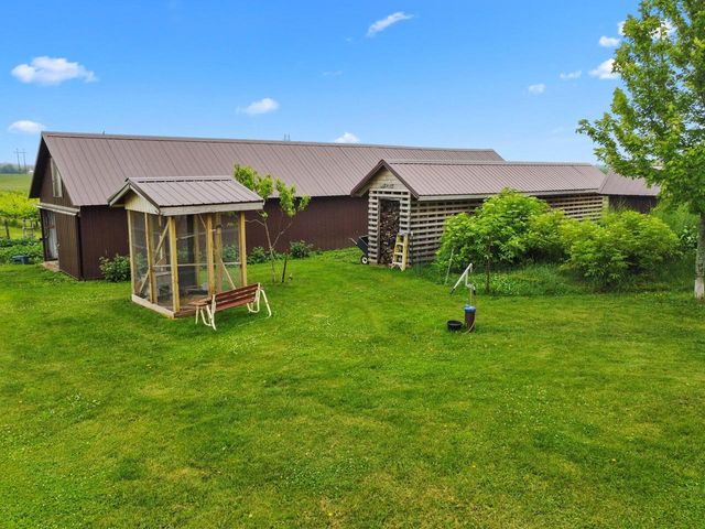 W5837 County Road A, Elkhorn, WI 53121