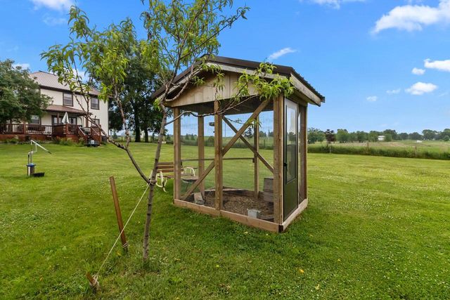 W5837 County Road A, Elkhorn, WI 53121