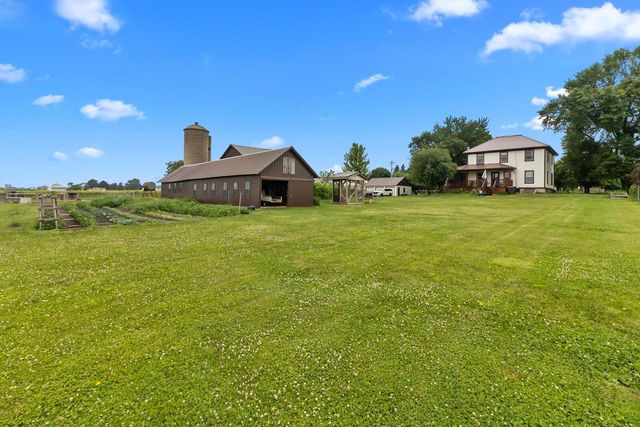 W5837 County Road A, Elkhorn, WI 53121