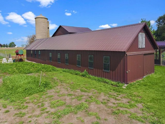 W5837 County Road A, Elkhorn, WI 53121