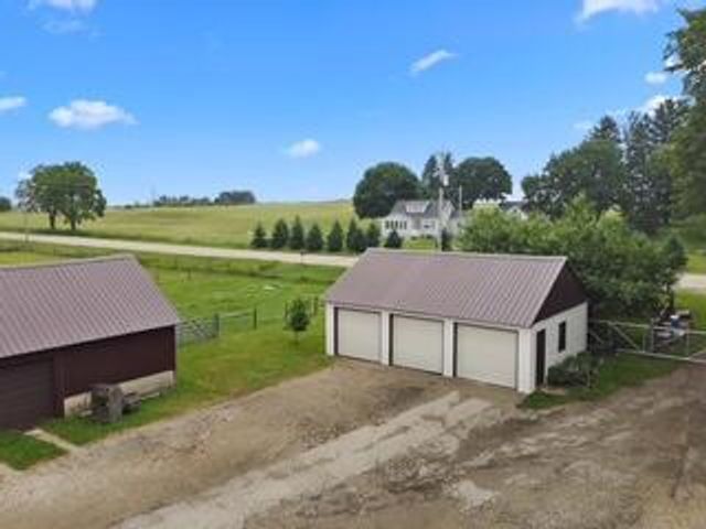 W5837 County Road A, Elkhorn, WI 53121
