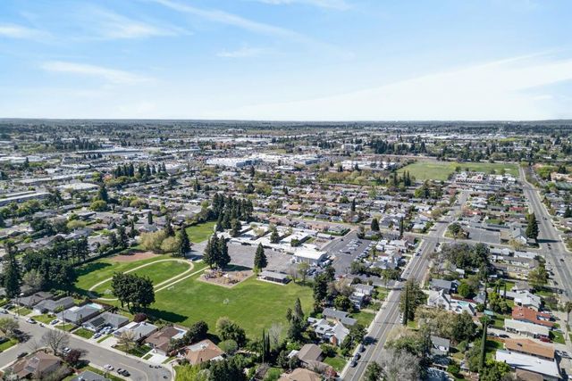 477 Lynn Way, Yuba City, CA 95991