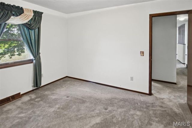 806 N 9th Street, Wood River, IL 62095