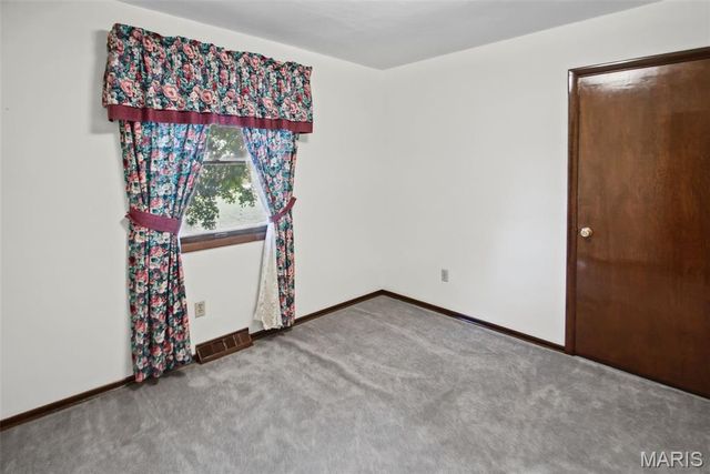 806 N 9th Street, Wood River, IL 62095