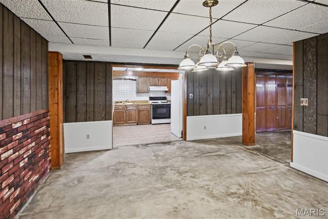 806 N 9th Street, Wood River, IL 62095