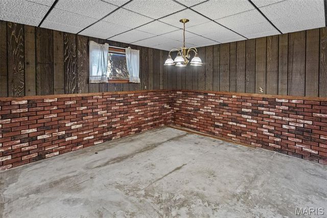 806 N 9th Street, Wood River, IL 62095