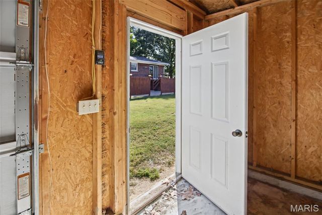 806 N 9th Street, Wood River, IL 62095
