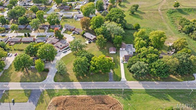 806 N 9th Street, Wood River, IL 62095