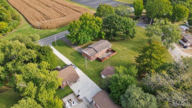 806 N 9th Street, Wood River, IL 62095