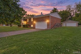 806 N 9th Street, Wood River, IL 62095