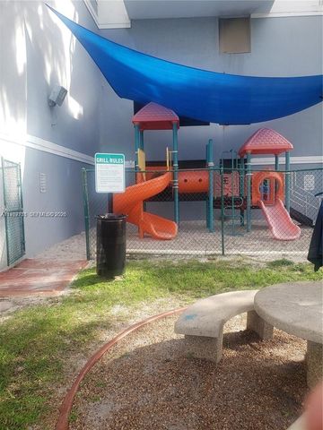 5077 NW 7th St 903, Miami, FL 33126