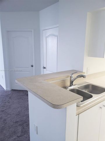 5077 NW 7th St 903, Miami, FL 33126