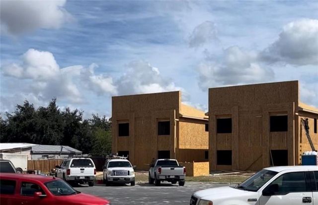 4216 Heron Avenue 121, Mcallen, TX 78504