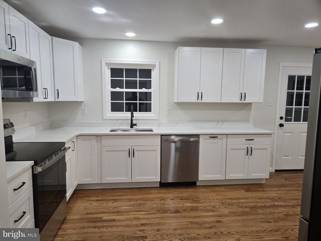 2444 OWEN DR, Wilmimgton, DE 19808