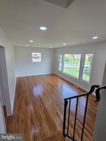 2444 OWEN DR, Wilmimgton, DE 19808