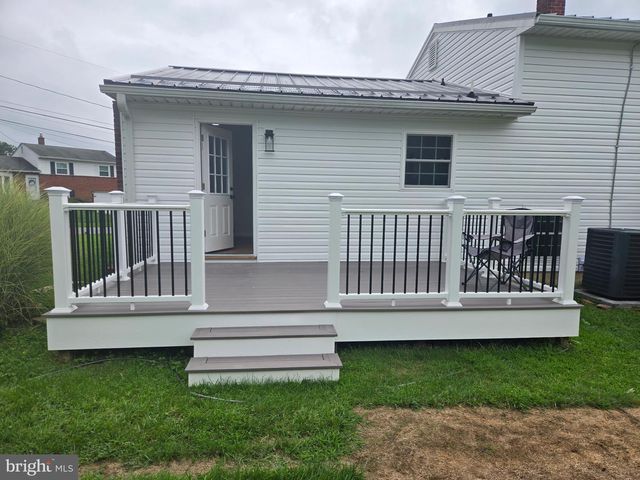 2444 OWEN DR, Wilmimgton, DE 19808
