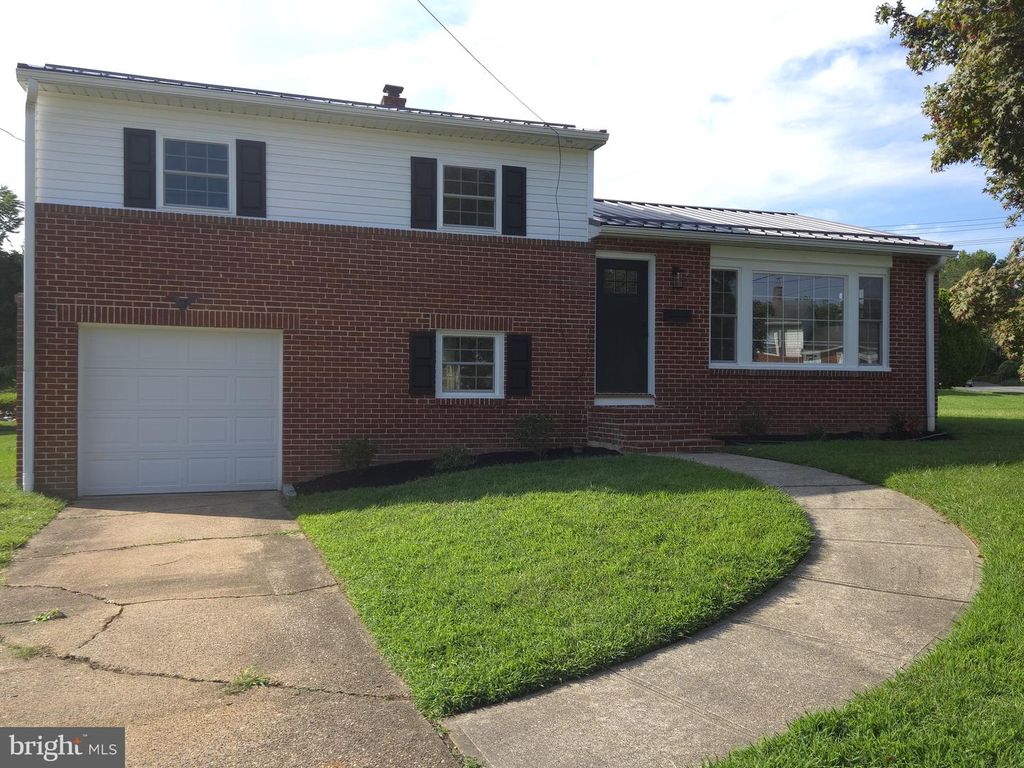 2444 OWEN DR, Wilmimgton, DE 19808
