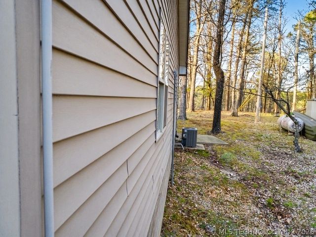 2064 Cave Creek Court, Kansas, OK 74347