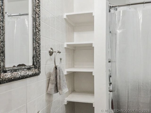 2064 Cave Creek Court, Kansas, OK 74347