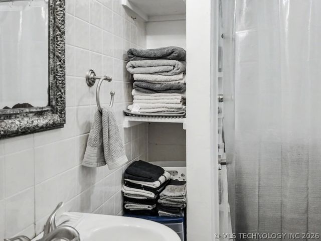 2064 Cave Creek Court, Kansas, OK 74347