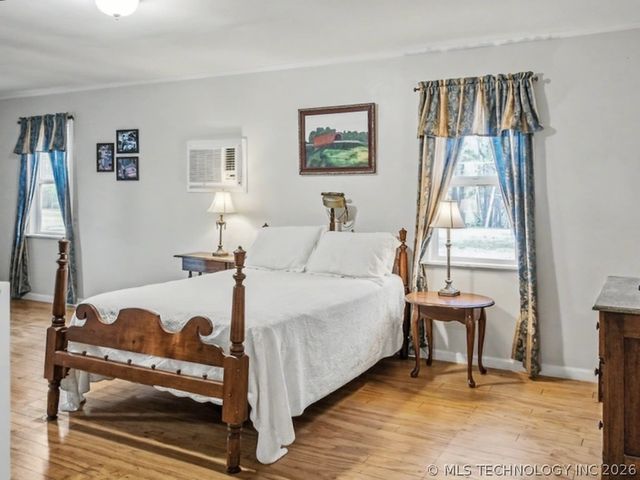 2064 Cave Creek Court, Kansas, OK 74347