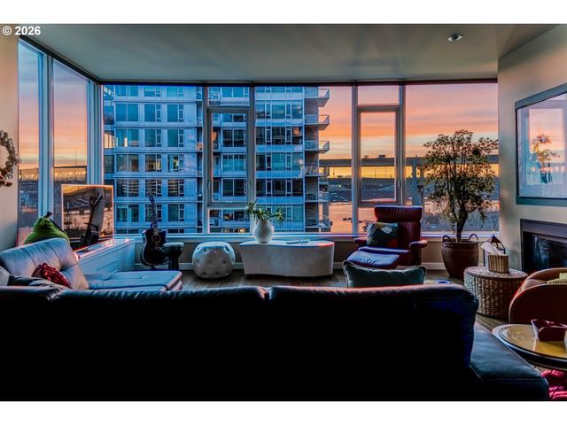 1930 S RIVER Dr W704, Portland, OR 97201