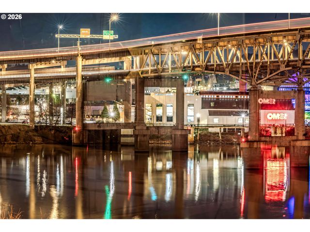 1930 S RIVER Dr W704, Portland, OR 97201