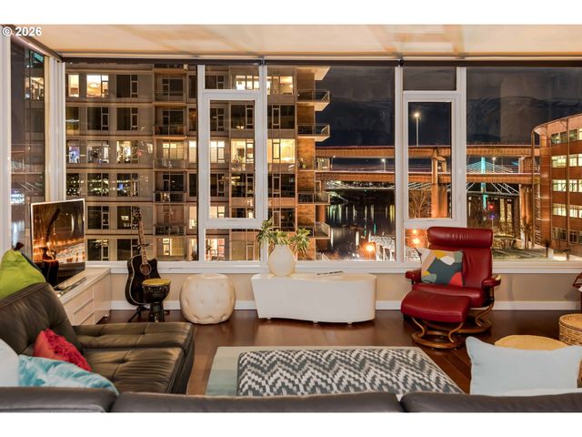 1930 S RIVER Dr W704, Portland, OR 97201