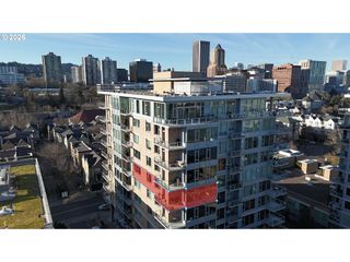 1930 S RIVER Dr W704, Portland, OR 97201