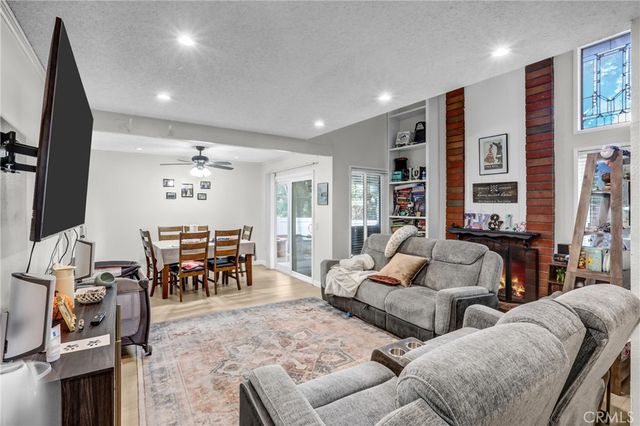 2015 Chaparral, West Covina, CA 91791