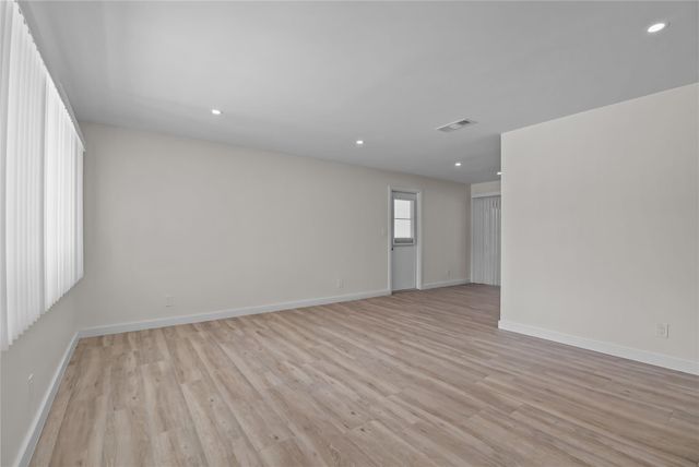 908 Lighthouse Dr, North Palm Beach, FL 33408