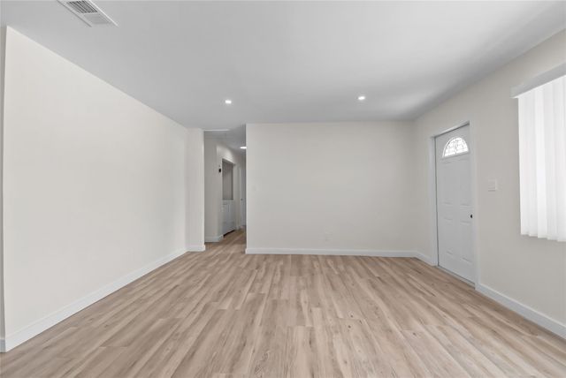 908 Lighthouse Dr, North Palm Beach, FL 33408