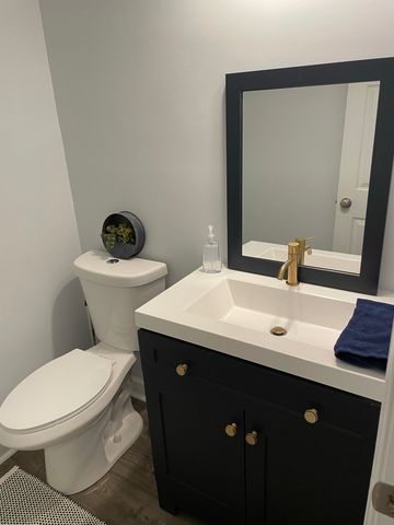 1034 McKenna Dr, Thompsons Station, TN 37179