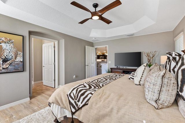 1852 SASSPARILLA WAY, The Villages, FL 32162