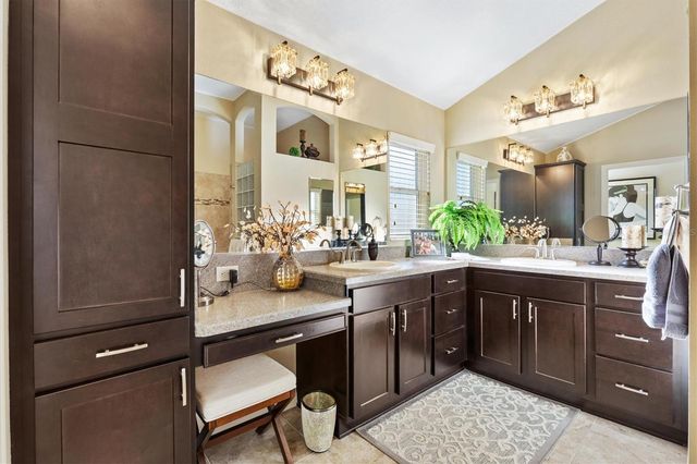 1852 SASSPARILLA WAY, The Villages, FL 32162