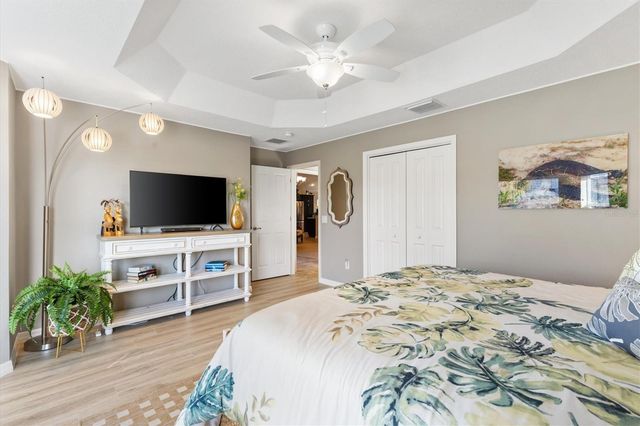 1852 SASSPARILLA WAY, The Villages, FL 32162