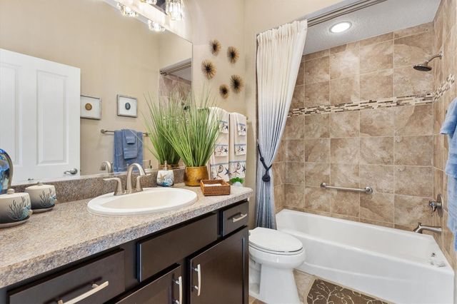 1852 SASSPARILLA WAY, The Villages, FL 32162