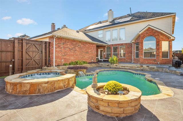 8812 Bluffcreek Lane, Plano, TX 75024