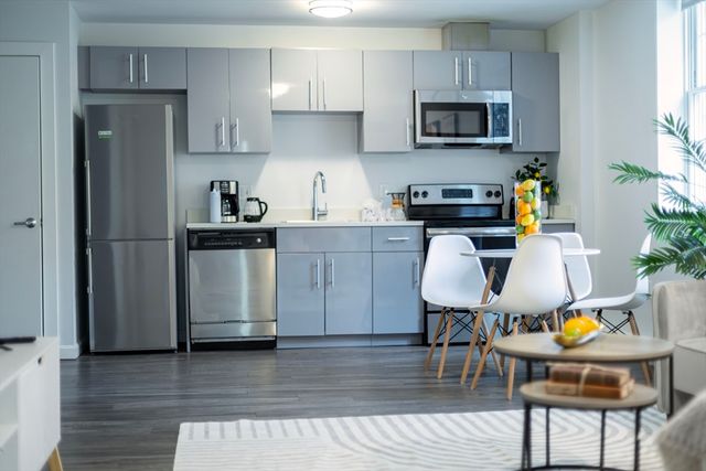 1505 Commonwealth Ave 110, Boston, MA 02135