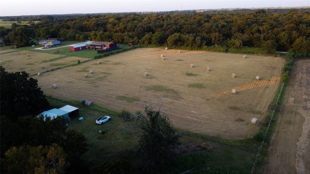 157 Private Road 142, Covington, TX 76636