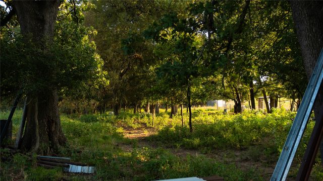 157 Private Road 142, Covington, TX 76636