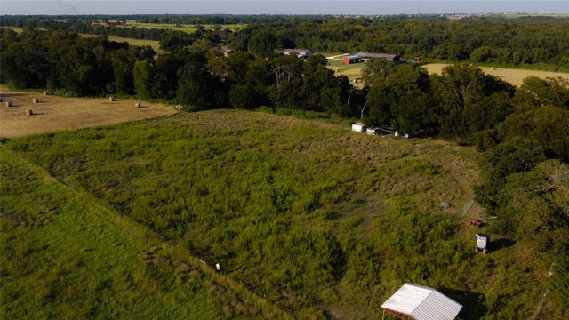 157 Private Road 142, Covington, TX 76636