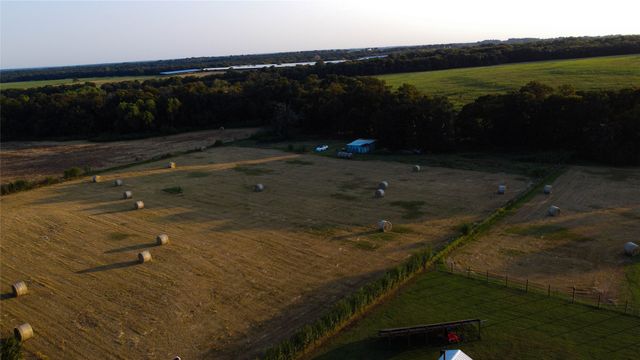 157 Private Road 142, Covington, TX 76636