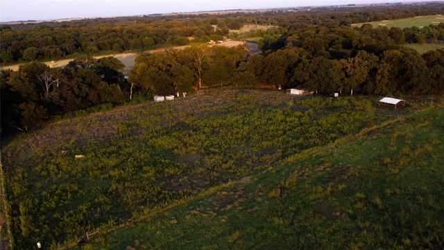 157 Private Road 142, Covington, TX 76636