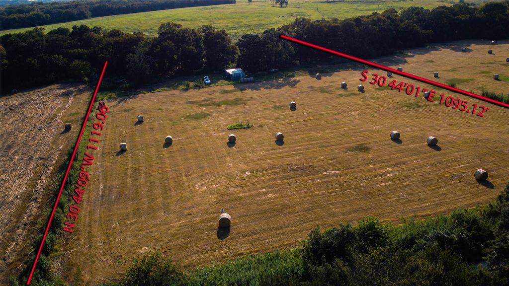 157 Private Road 142, Covington, TX 76636