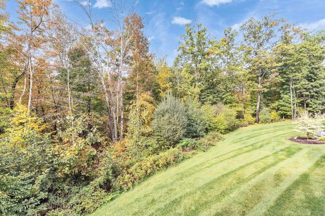203 Woodview Way Unit 203, Manchester, NH 03102
