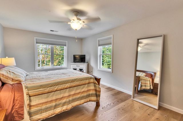 203 Woodview Way Unit 203, Manchester, NH 03102