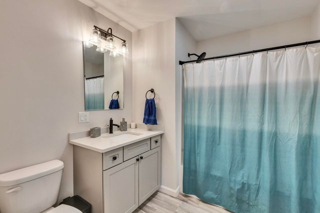 203 Woodview Way Unit 203, Manchester, NH 03102