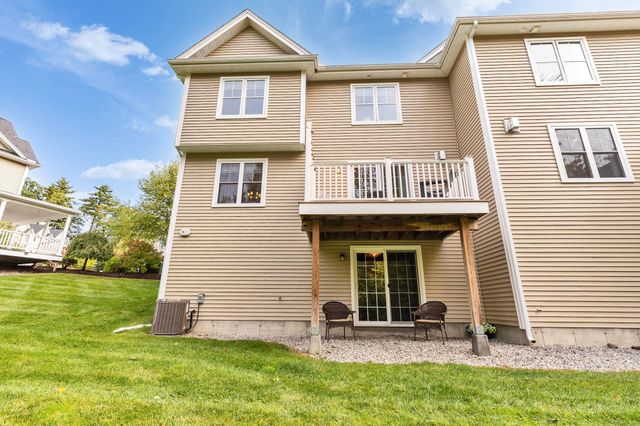 203 Woodview Way Unit 203, Manchester, NH 03102