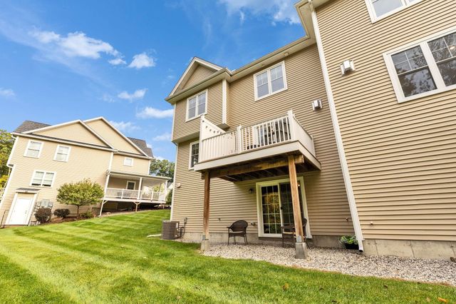 203 Woodview Way Unit 203, Manchester, NH 03102